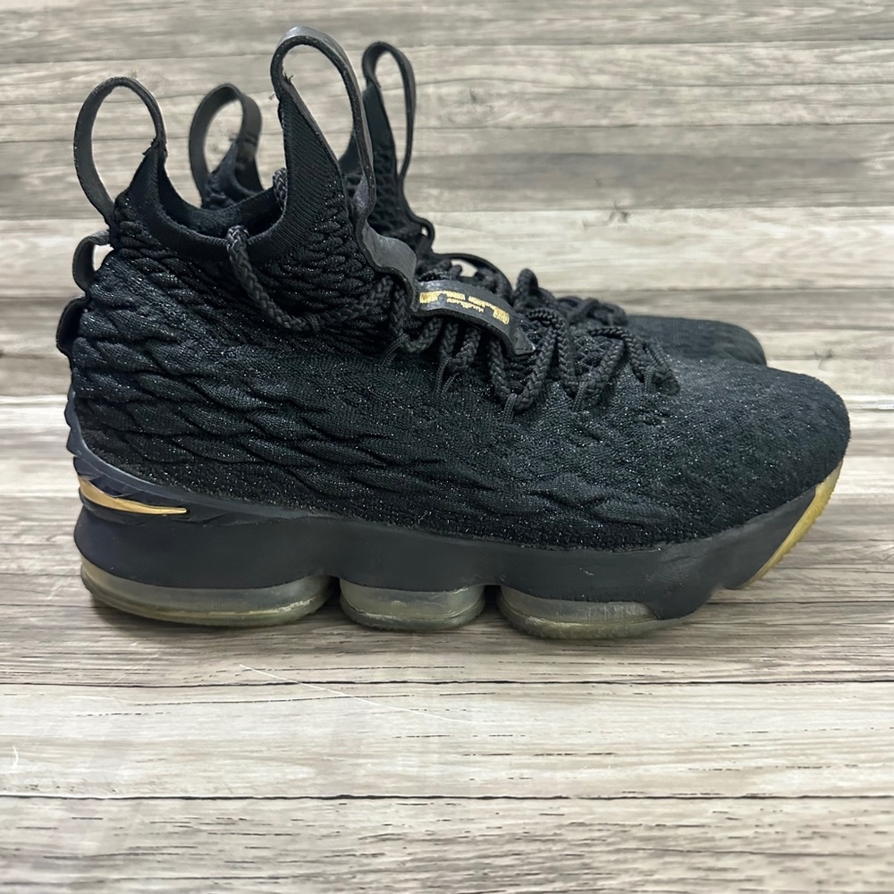 Nike LeBron 15 GS 'Metallic Gold' 922811-006 Boys Basketball Shoes Size-6Y